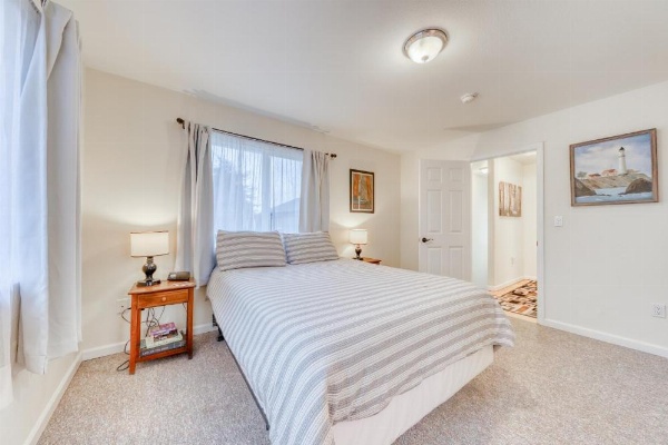 Seventh Street Select image 11
