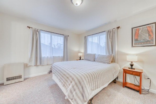 Seventh Street Select image 12