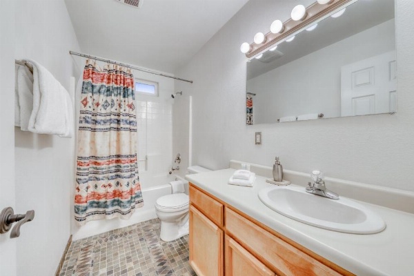 Seventh Street Select image 13
