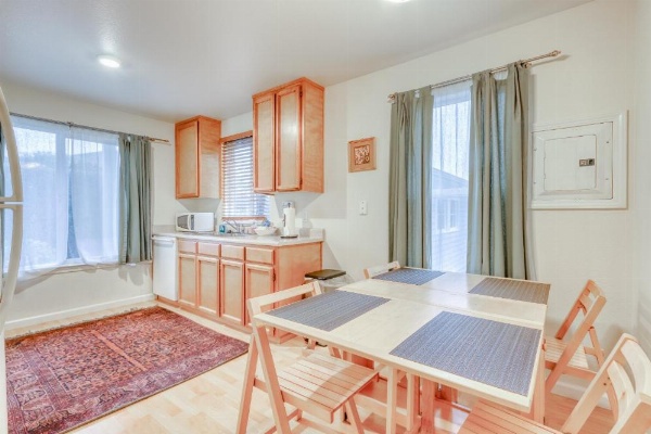 Seventh Street Select image 8
